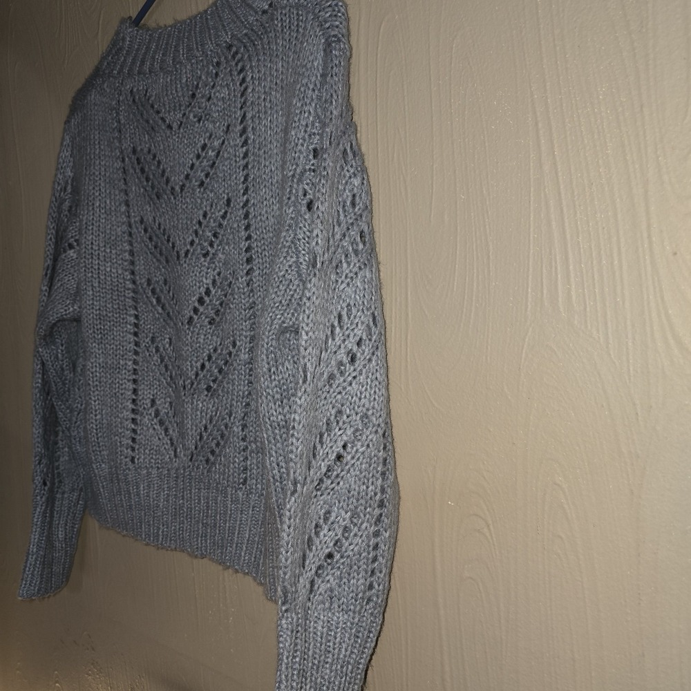 NWT Guess cable knit Chunky gray  sweater Womens Medium - Picture 5 of 8